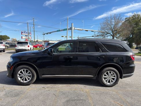 Used 2023 Dodge Durango SXT image 4