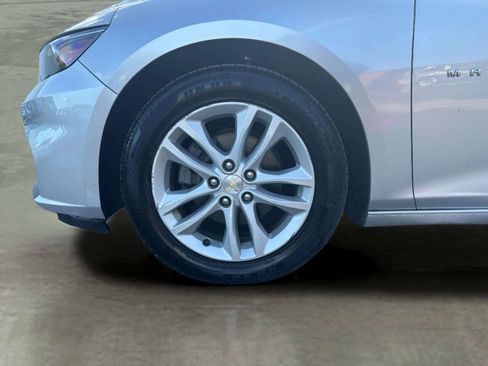 Used 2016 Chevrolet Malibu LT FWD image 34