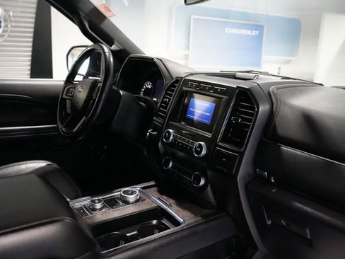 Used 2021 Ford Expedition Limited image 25
