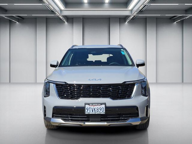 Certified 2025 Kia Sorento S FWD image 2
