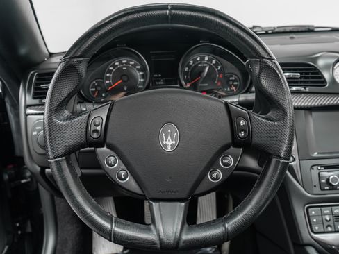 Used 2014 Maserati GranTurismo Convertible RWD image 15
