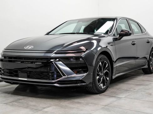 Used 2025 Hyundai Sonata SEL FWD image 7