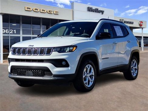 Certified 2024 Jeep Compass Latitude image 2