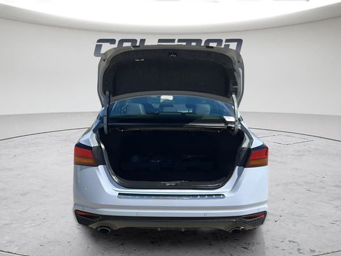 Used 2023 Nissan Altima 2.5 SR FWD image 23