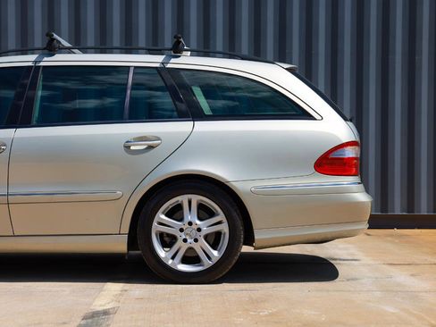 Used 2004 Mercedes-Benz E 500 4MATIC WAGON 4DR SEDAN image 29
