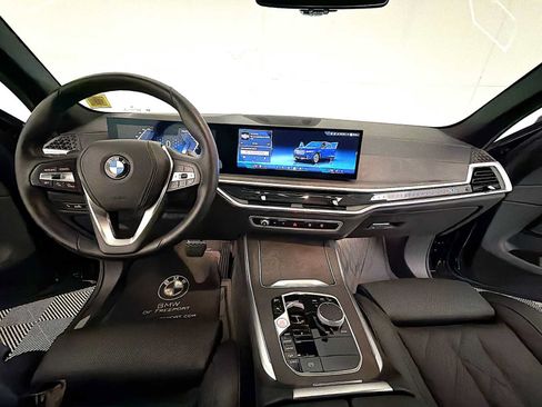 Used 2024 BMW X5 xDrive40i AWD/4WD image 12