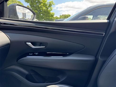 Used 2024 Hyundai Tucson Limited image 33