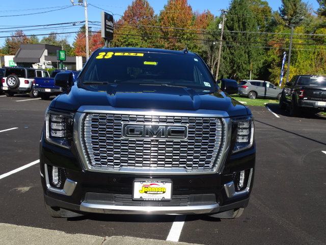 Used 2023 GMC Yukon Denali w/ Advanced Technology Package AWD/4WD image 28