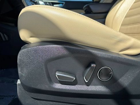 Used 2015 Ford Edge SEL w/ Equipment Group 201A AWD/4WD image 16