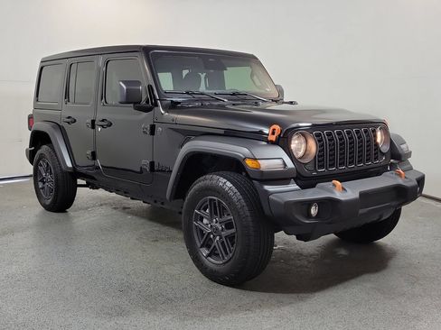 Used 2025 Jeep Wrangler Unlimited Sport AWD/4WD image 1