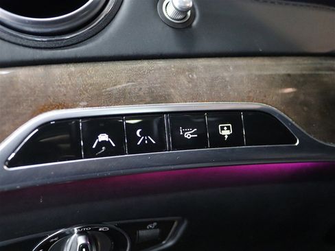 Used 2018 Mercedes-Benz S 560 4MATIC Sedan image 37