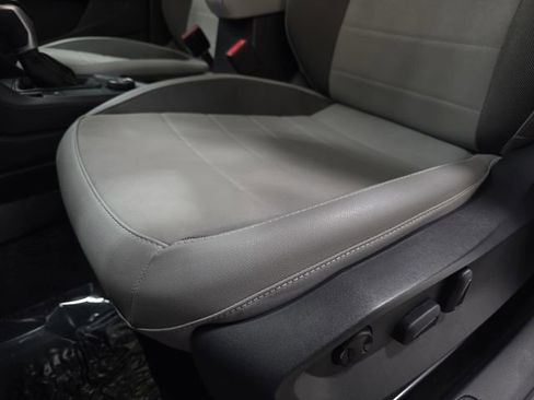 Used 2022 Volkswagen Taos SE w/ Panoramic Sunroof Package image 28