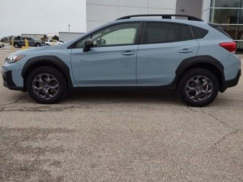 Used 2022 Subaru Crosstrek 2.5i Sport w/ Moonroof Package image 2