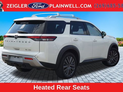 Used 2023 Nissan Pathfinder SL w/ SL Premium Package AWD/4WD image 5