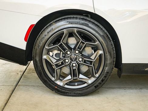 New 2026 Dodge Charger R/T AWD/4WD image 12