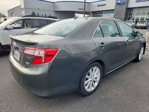 Used 2012 Toyota Camry LE image 5
