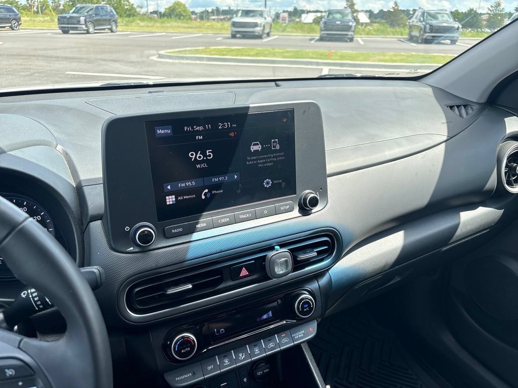 Used 2022 Hyundai Kona SEL w/ Convenience Package FWD image 20