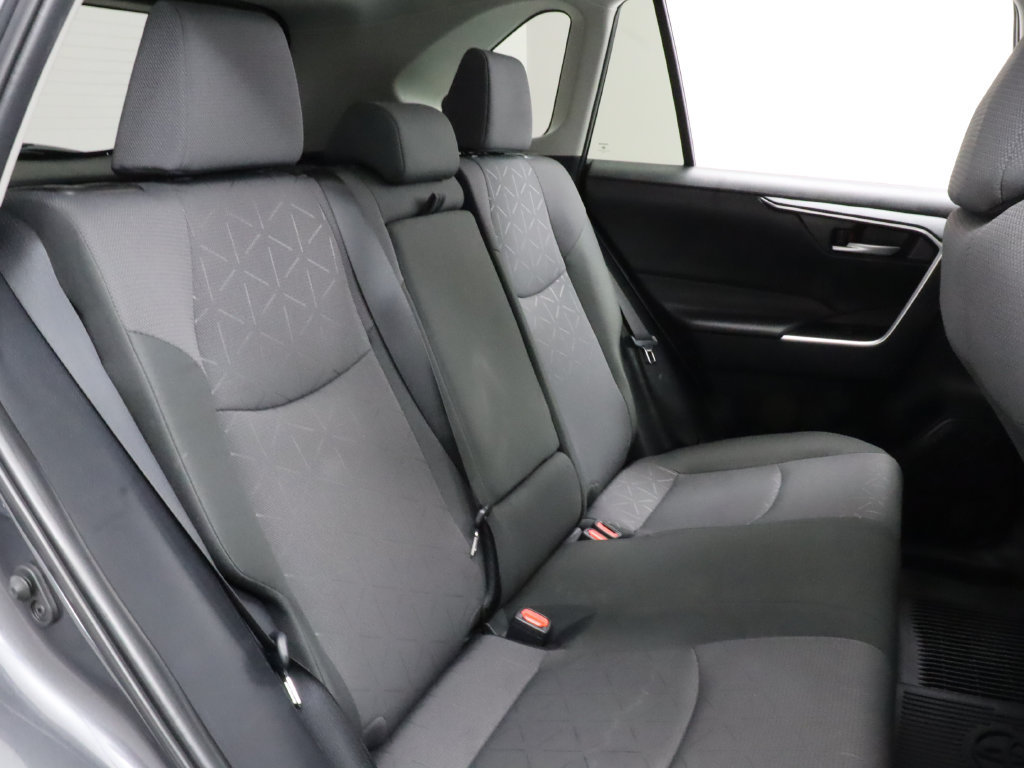 Used 2025 Toyota RAV4 XLE FWD image 27