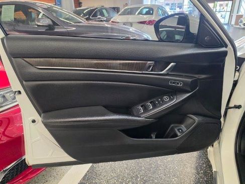 Used 2019 Honda Accord EX-L image 25