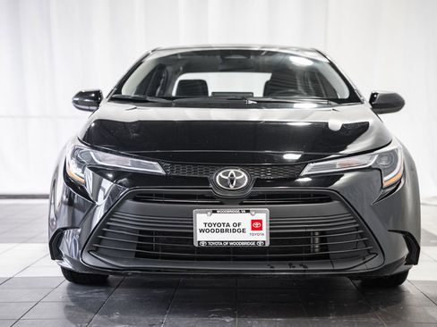 Used 2024 Toyota Corolla LE image 2