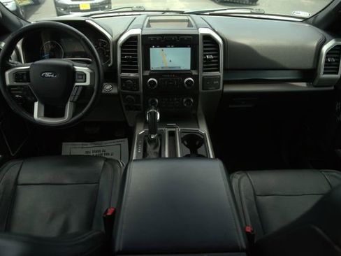Used 2017 Ford F150 Lariat w/ Equipment Group 502A Luxury AWD/4WD image 21