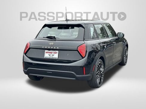 New 2026 MINI Cooper 4-Door Hardtop image 4