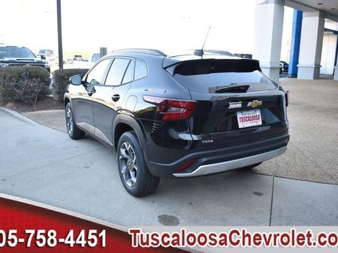 New 2026 Chevrolet Trax LT w/ LT Convenience Package image 7