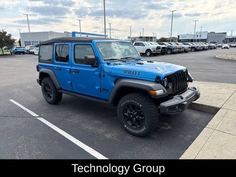 Used 2023 Jeep Wrangler Unlimited Sport AWD/4WD image 2