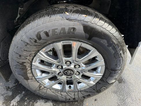 New 2026 Toyota Tacoma Limited AWD/4WD image 12