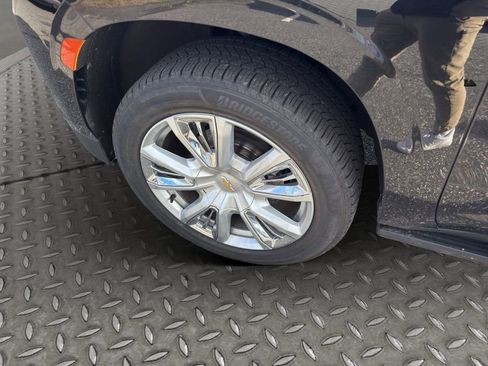 Used 2021 Chevrolet Tahoe High Country w/ Premium Package image 22