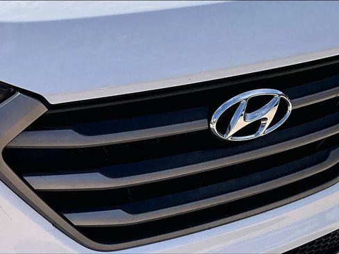 Used 2016 Hyundai Tucson Sport AWD/4WD image 29