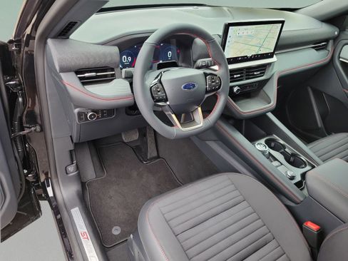 New 2026 Ford Explorer ST-Line image 8