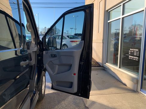 Used 2017 Ford Transit 350 148 Medium Roof image 25