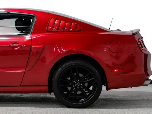 Used 2013 Ford Mustang GT Premium w/ Electronics Pkg image 21