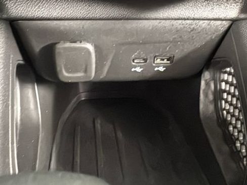 Used 2025 Chevrolet TrailBlazer LT w/ Driver Confidence Package image 27