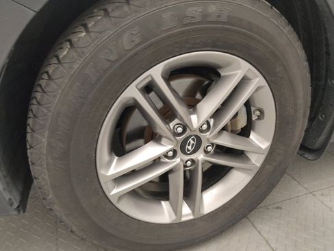Used 2018 Hyundai Santa Fe Sport FWD image 31