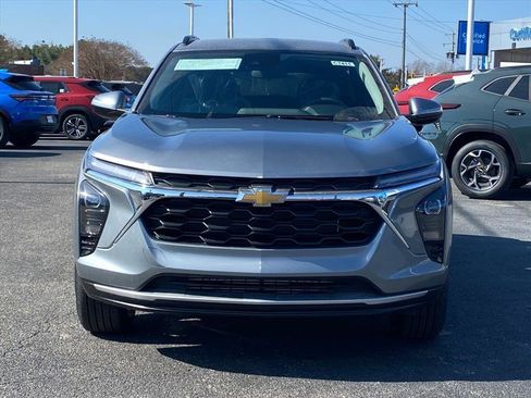 New 2026 Chevrolet Trax LT image 4