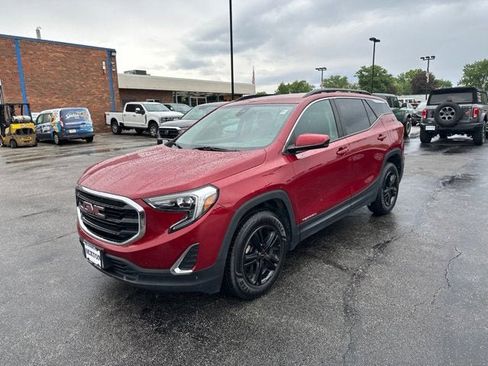 Used 2021 GMC Terrain SLE w/ Driver Convenience Package AWD/4WD image 1