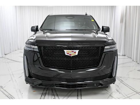 Certified 2023 Cadillac Escalade Sport w/ Touring Package image 3
