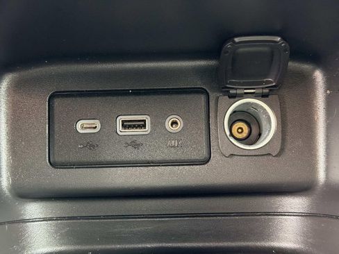 Used 2022 Chevrolet Equinox LT w/ LPO, Cargo Package image 29