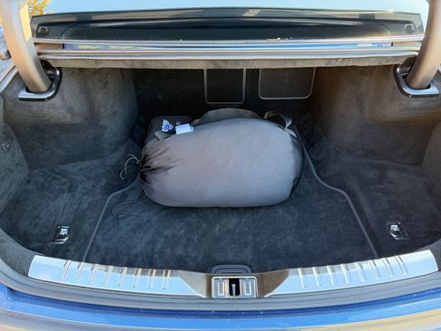 Used 2023 Bentley Flying Spur W12 image 41