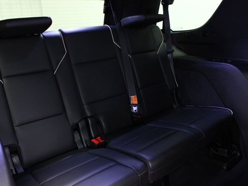 Used 2021 Cadillac Escalade Sport w/ Driver Assist Tech Package image 23