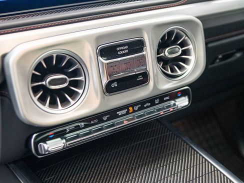 Used 2025 Mercedes-Benz G 63 AMG 4MATIC image 40