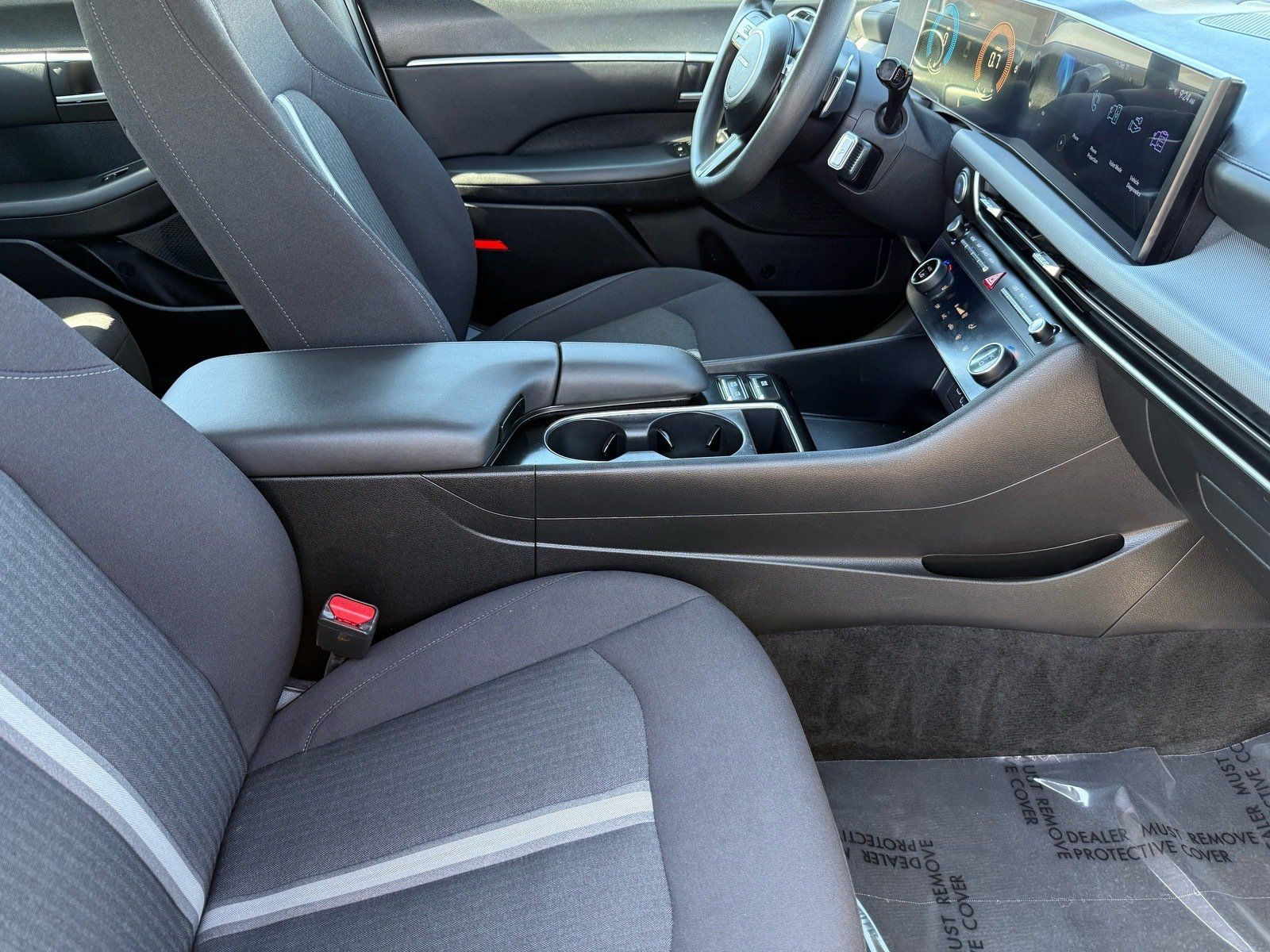 Used 2025 Hyundai Sonata SEL FWD image 31