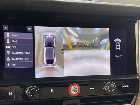Certified 2026 Porsche Macan AWD/4WD image 33