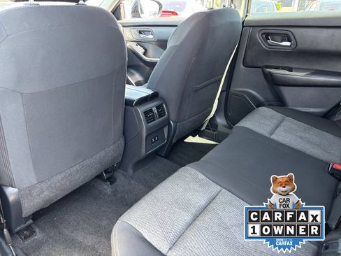 Certified 2025 Nissan Rogue SV AWD/4WD image 17