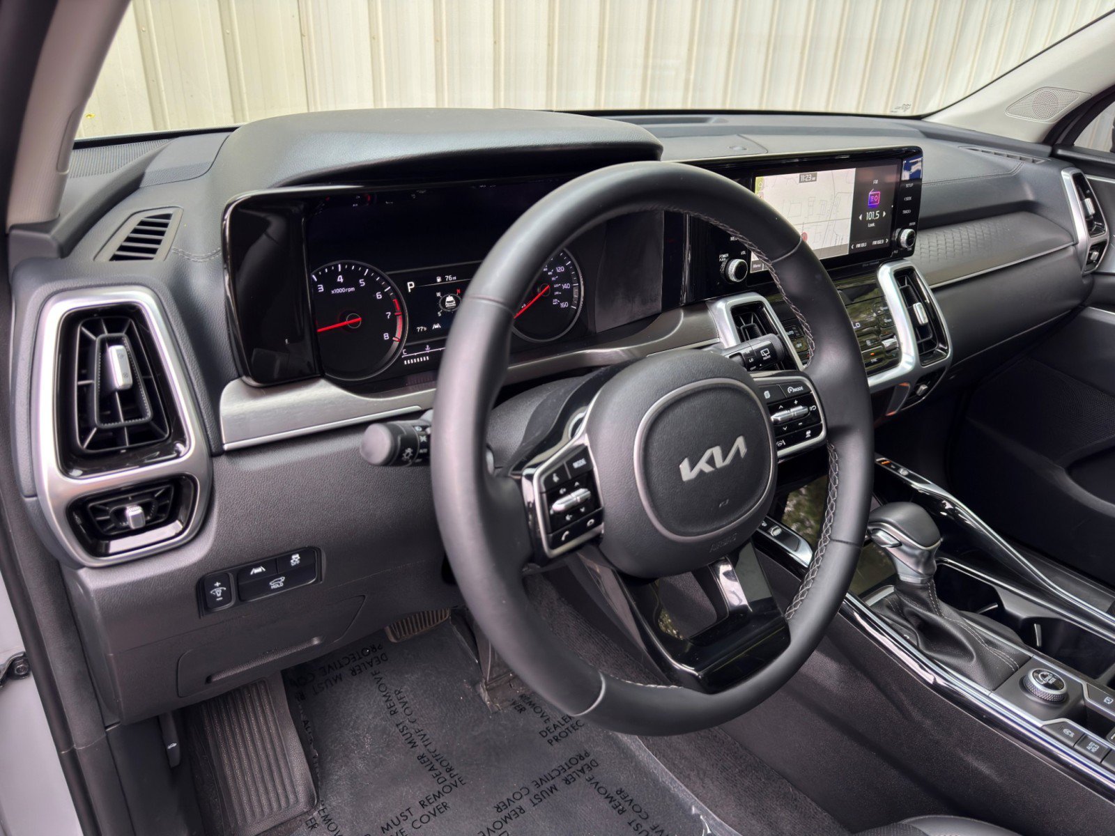 Used 2022 Kia Sorento SX FWD image 13