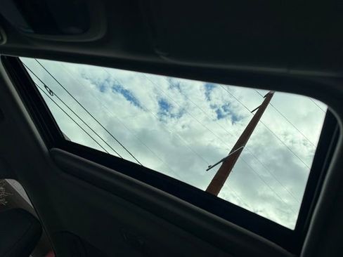 Used 2024 Subaru Crosstrek 2.0i Premium AWD/4WD image 22