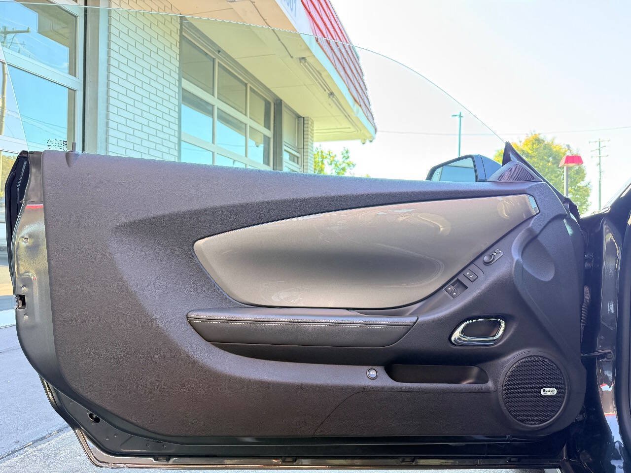 Used 2015 Chevrolet Camaro SS w/ SS Performance Package RWD image 16