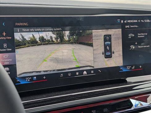 New 2026 BMW i7 M70 w/ M Sport Package RWD image 16